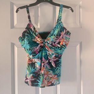 Coco Reef 36DD bra size swim top separate